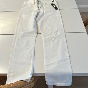 Citizens of humanity- straight Jean. Never been worn